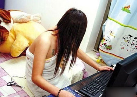 19Ů_WWW.QIWEN8.NET