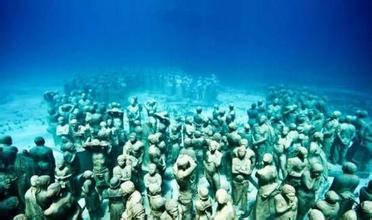 土耳其深海发现巨泡 专家怀疑是海底人的保护膜