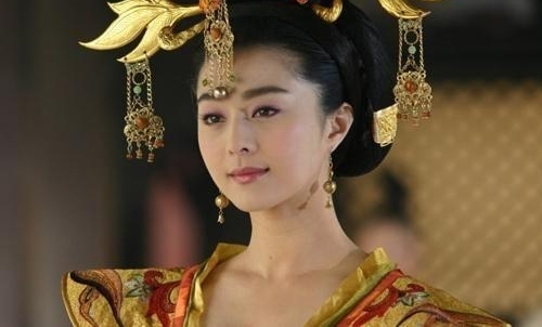 �������ݹ���6�������ӡ�������������ޣ�ͼ6�����Ǳ�ɫ����