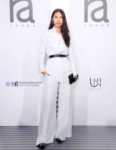 лȷװ㣬ѧǣӵȺܰű̳ɫװ