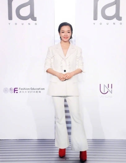 лȷװ㣬ѧǣӵȺܰű̳ɫװ