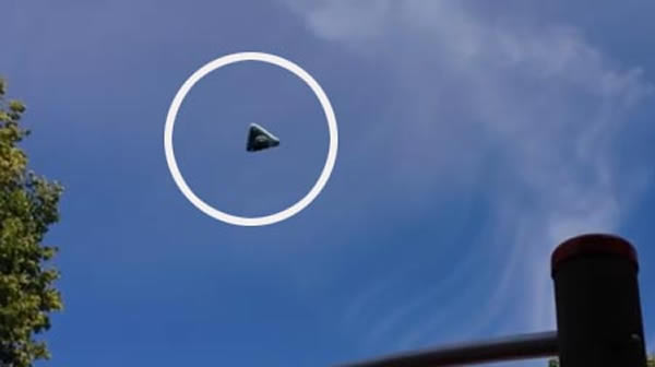 德国卡赛尔市上空出现神秘三角形UFO 拍得十分清晰