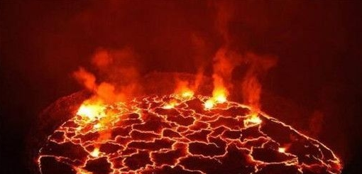 火山喷发的原因 火山喷发而形成的地球奇景