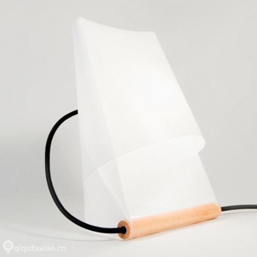Furoshiki 包袱灯 用色彩点亮这只有黑色的夜晚