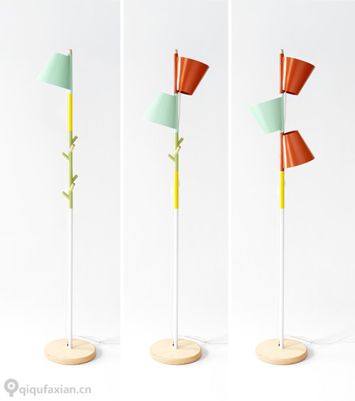 “Stacking Lamp”落地灯 可以根据自己的喜好的颜色堆叠