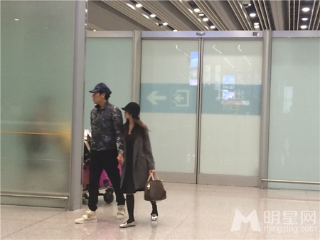 ���ܾ����ǣ���������� ͬ��̨����������