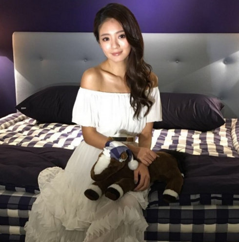 35岁安以轩接棒林心如自曝恋情?_坦言对的人值得等待 35岁安以轩接棒林心如自曝恋情?_坦言对的人值得等待