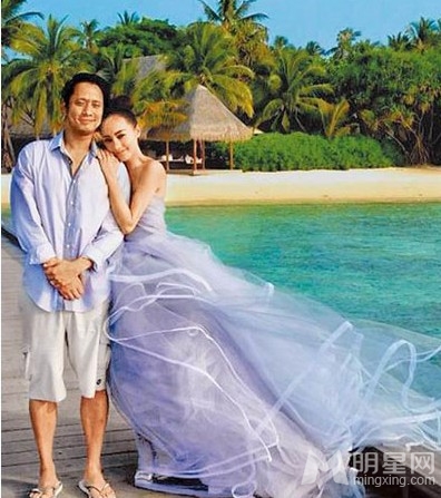 7772228.jpg (396��447)