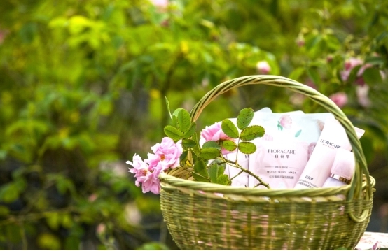 系出名门花式营销,百花萃深耕少女护肤新市场